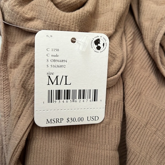 Free people intimately stretch Tank NWT / size M/L - Picture 10 of 14